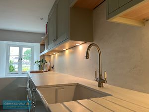 Kitchen- click for photo gallery